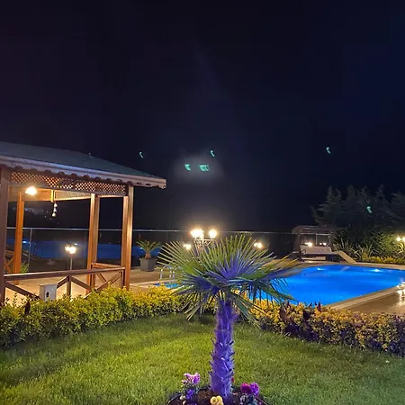 Sile Ahsap Havuzlu * Ahmetli